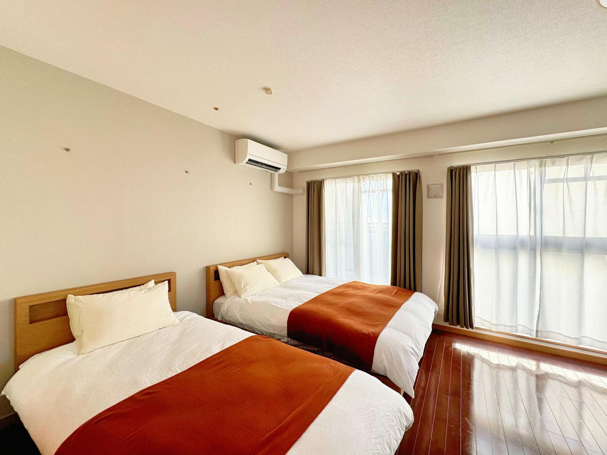 Apartamento クリスタルコート難波 Osaka Exterior foto