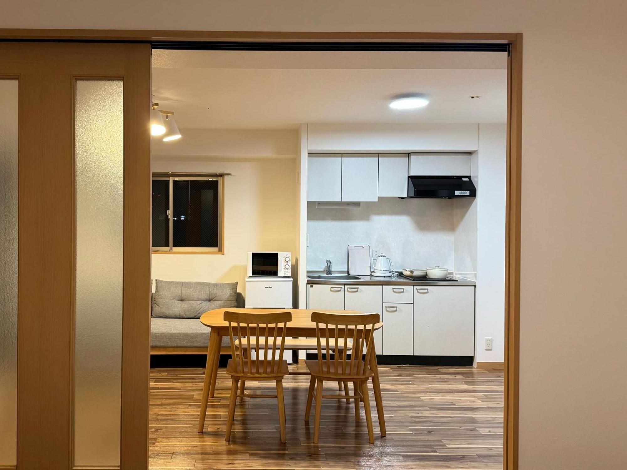 Apartamento クリスタルコート難波 Osaka Exterior foto