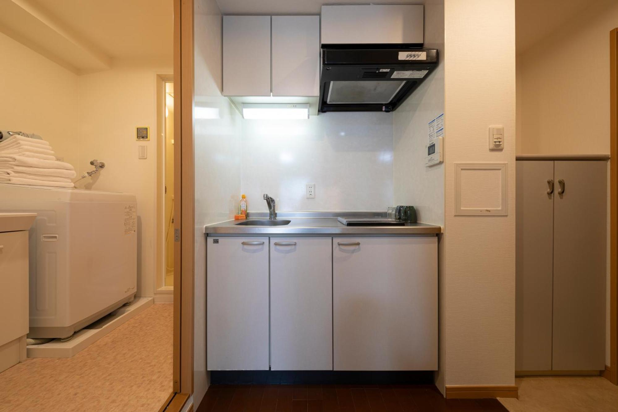 Apartamento クリスタルコート難波 Osaka Exterior foto