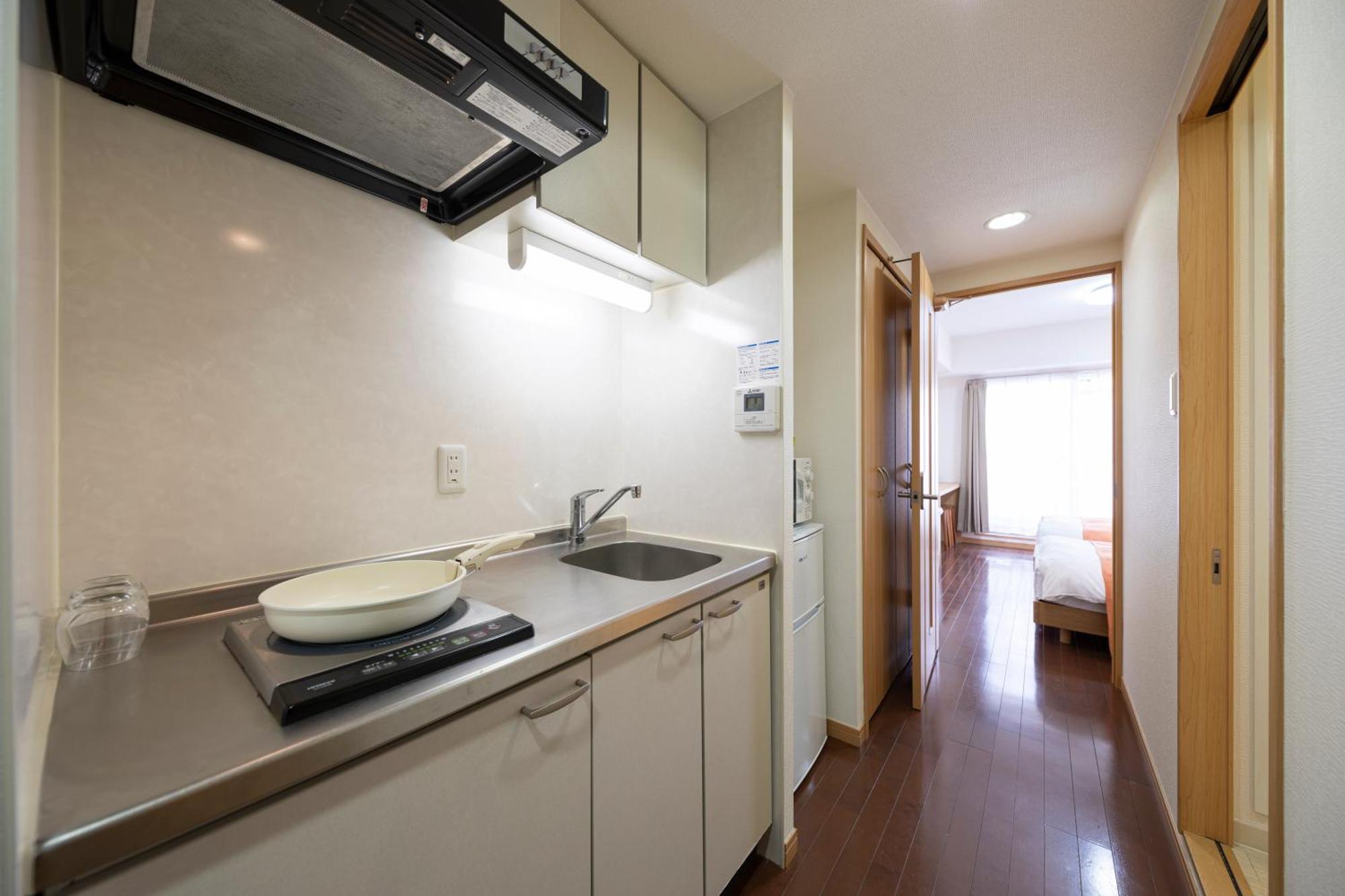 Apartamento クリスタルコート難波 Osaka Exterior foto
